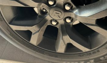 
										Usado 2021 Toyota Tacoma lleno									