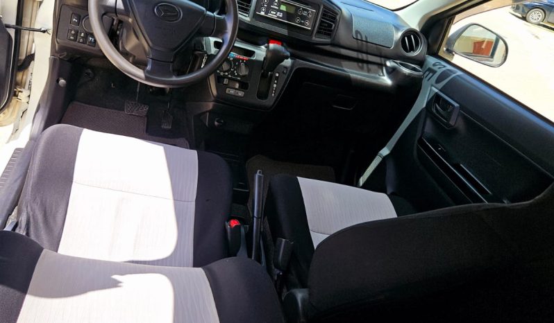 
								Usado 2018 Toyota Camry lleno									